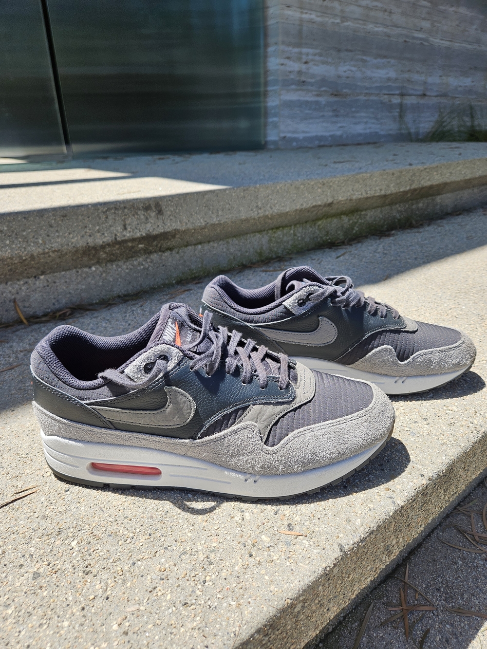Nike Air Max 1 Premium - Dark Smoke Grey